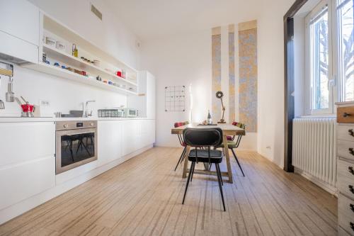 Vintage and Design in the Heart of Vibrant Pigneto, Roma (foto 10)