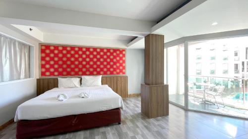 room detail thumbnail 1