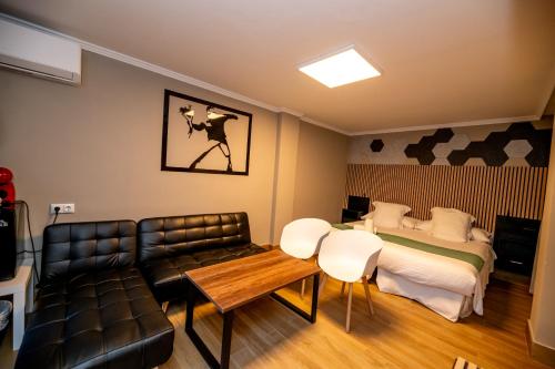 Hotel Monasterio Granada - Adults Only