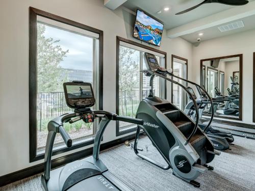 AVE Las Colinas - Short Stay Furnished Apartment – Irving, TX