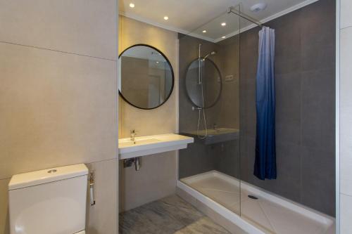 Villa Saint Exupery Beach Hostel - image 7