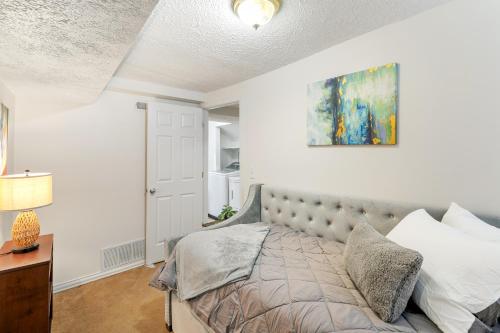 Apartment Near Downtown Mall/Belmont