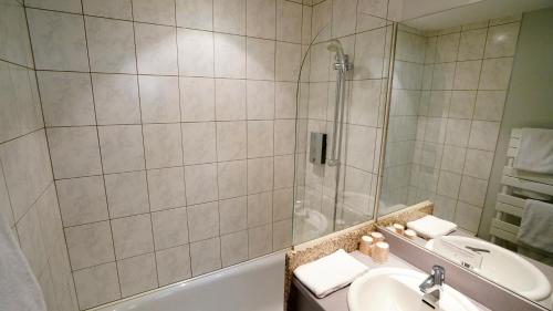 Boutique Hôtel Relais de Vincey - image 13