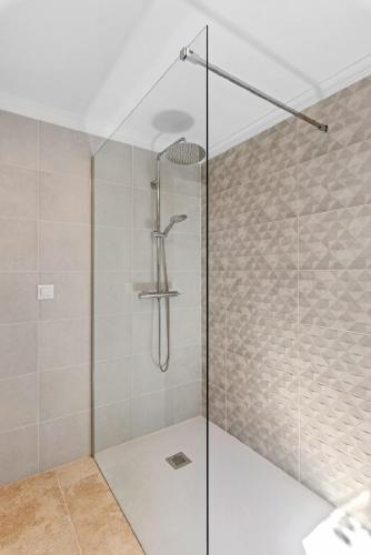 Villa Joan - Plusholidays - image 4