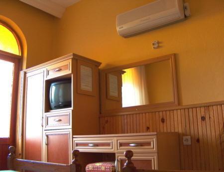 Baykal Pension in Finike