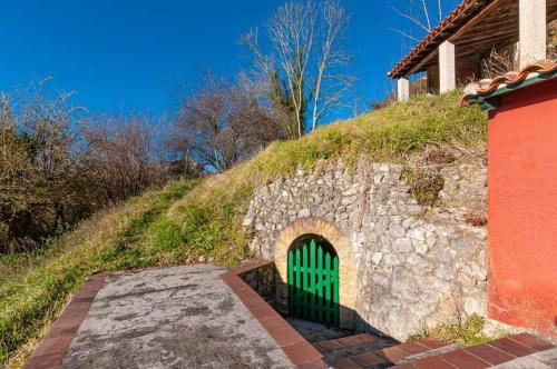 Casa BegoñaSituada en Sardedo Ribadesella