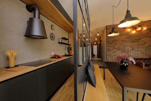 YCH-Trilocale stile Industriale, Roma (foto 8)