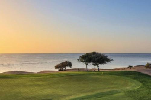 Modern Soma Bay 2BR Villa w sea views, beach & pool access