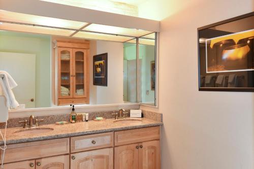 Perfect Wine Country Retreat at Silverado detail