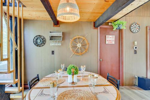 Tobyhanna Vacation Rental with Pool Access! in Tobyhanna, USA