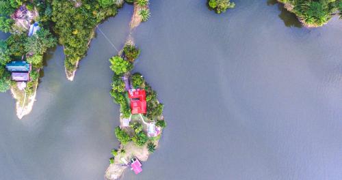 . Isla Privada en Prado Piscina y Deportes Náuticos - Cerca a Bogotá - Cerca a Ibagué