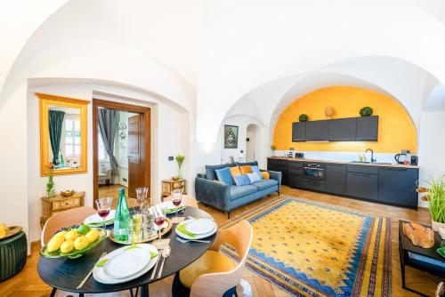 Adam's Apartment - Best Location, Прага (фото 3)