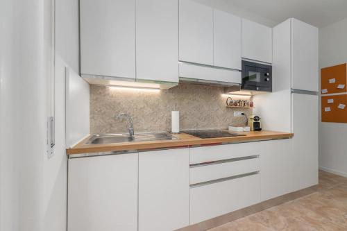 virtuve, VillaPino 27 - New Apartment Como in Montano Lucino
