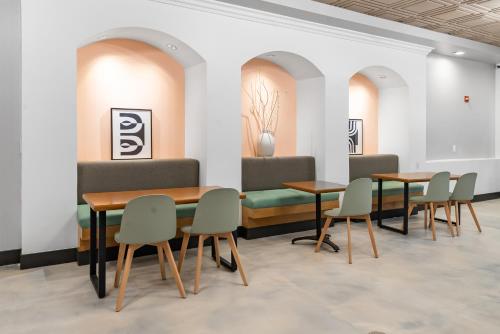 The Live Hotel in Los Angeles, USA