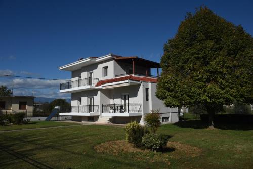 VILLAGE HOUSE gîte à louer Lóngos