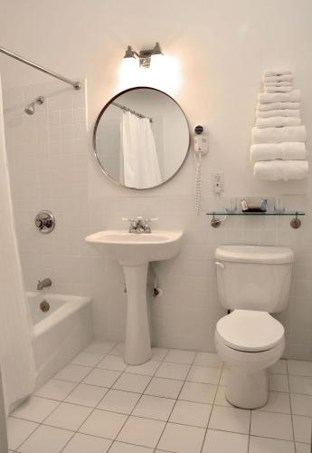El Primero Boutique Hotel - image 12