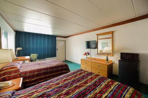 2 double beds