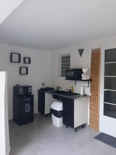 Zannanna delair in Sainte Anne