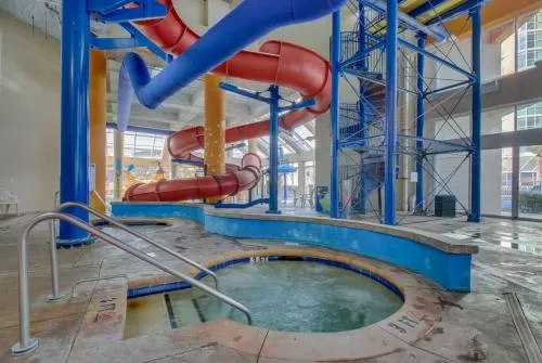Dunes Village/King bedOceanfront 2b/2b/waterpark photo 2