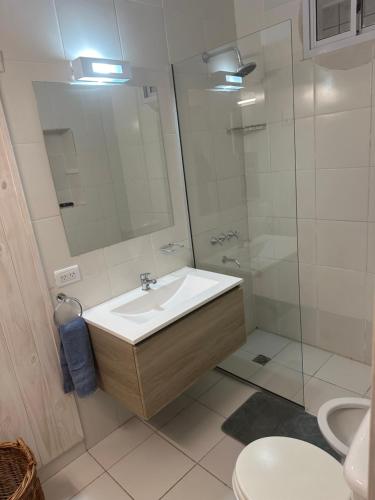 淋浴間, La Casona de Lula y Eduardo in 坦迪爾