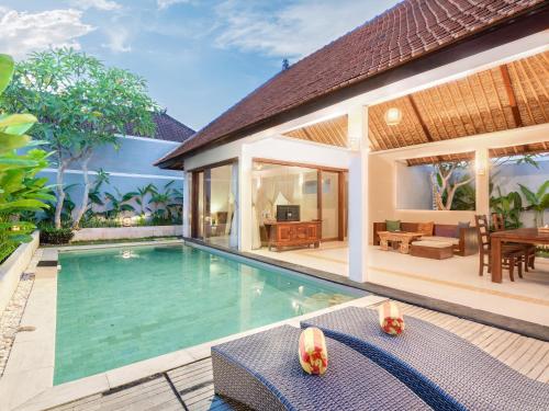 Avery Le Nixsun Villas Ungasan with Free access to Gym center by Waringin Hospitality