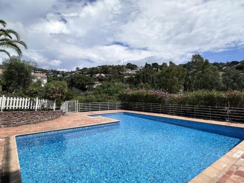 Appartement Les Issambres, 4 pièces, 6 personnes - FR-1-768-13 - Location saisonnière - Roquebrune-sur-Argens