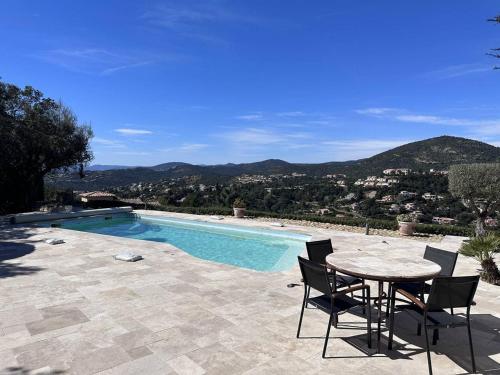 Villa Les Issambres, 6 pièces, 10 personnes - FR-1-768-20 - Location, gîte - Roquebrune-sur-Argens