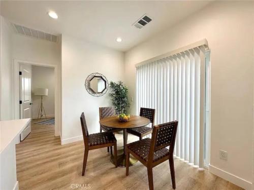 Little Saigon Modern Quiet Home 3BD-2B in Westminster 10min to Disneyland