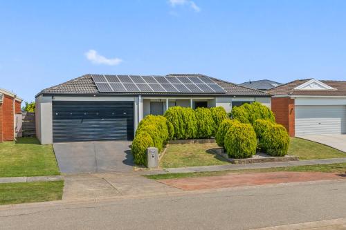 StayAU Cozy Family Home 4BR Berwick