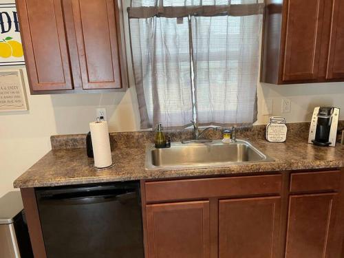 Family friendly home WiFi modern comfort in Greenville, USA