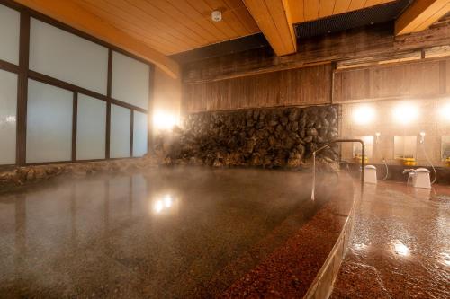 Hot spring bath, KAMENOI HOTEL KUSATSU YUBATAKE in Kusatsu