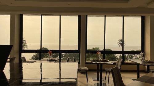 Restaurant, SKY KENAKO HOTEL in Kribi