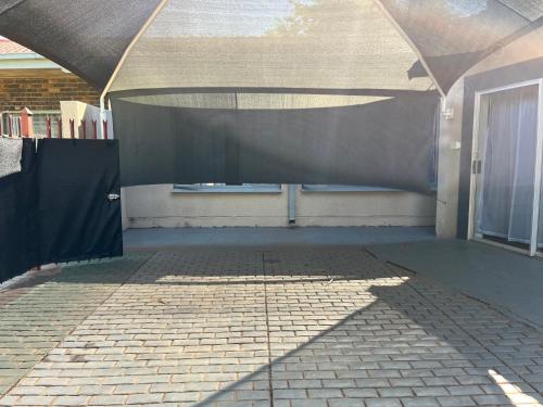 1 on Titania, Polokwane (fotografie 9)