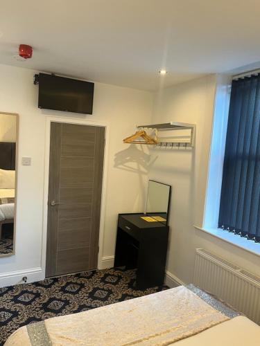 Shores Holiday Apartments - image 5