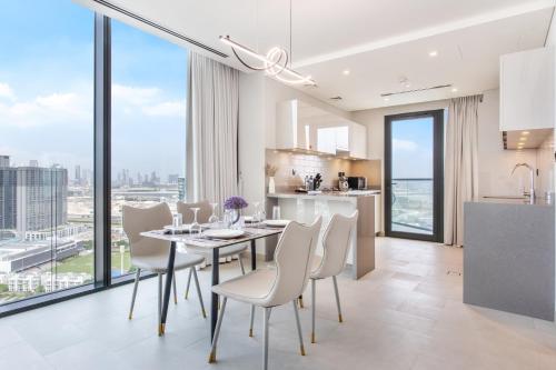 STAY BY LATINEM Luxury 2BR Holiday Home W2703 near Burj Khalifa, Dubai (foto 5)