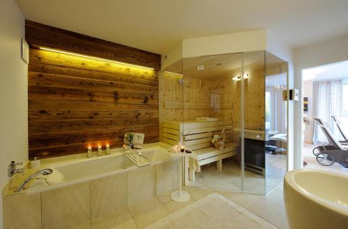 Wellness, Luxuslodge - Zeit zum Leben in Steuer