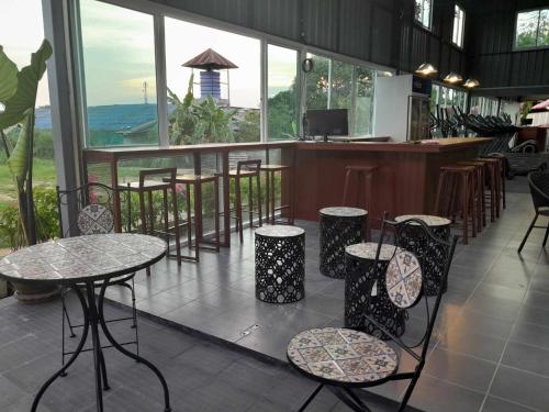 Shared lounge/TV area, Thaineth Sport Camp in Mabprachan Reservoir