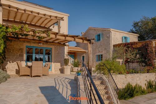 Beautiful stone villa with swimming pool, sauna and large garden by Traveler tourist agency Krk ID 2 in Gabonjin