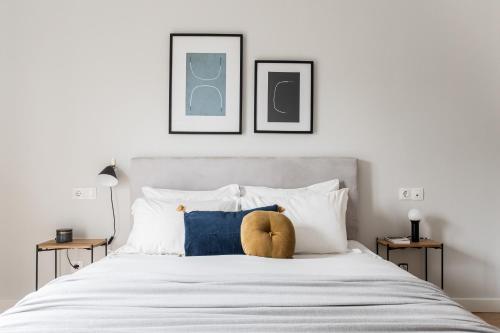 Zeus Temple view 2BD Apartment by UPSTREET - image 2