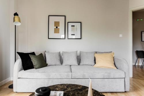 Zeus Temple view 2BD Apartment by UPSTREET - image 14