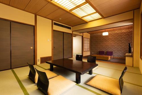 Japanese-Style Suite with Living Room - Non-Smoking - Top Floor