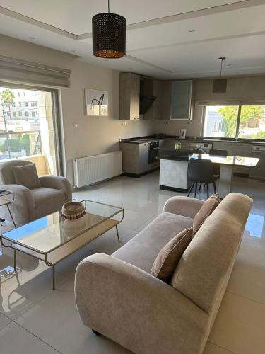 luxurious and spacious furnished apartment for rent in um uthaina
