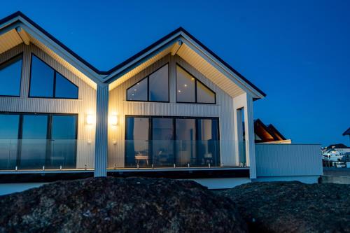A szálláshely kívülről, Stylish Coastal House with Stunning Ocean View in Borhaug