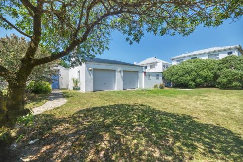 Dinky's Den In Arniston