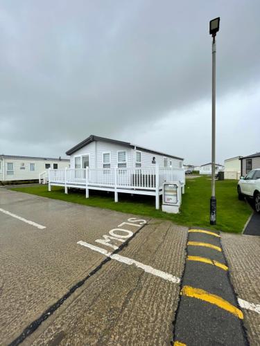 Impeccable 3- bed luxury Lodge in Camber Sands