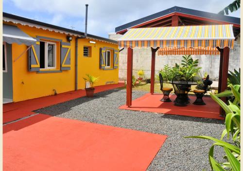 Κήπος, Maison Bel'o Kado-Charme Créole (Maison Bel'o Kado-Charme Creole) in Καπεστέρ-Μπελ-Ο