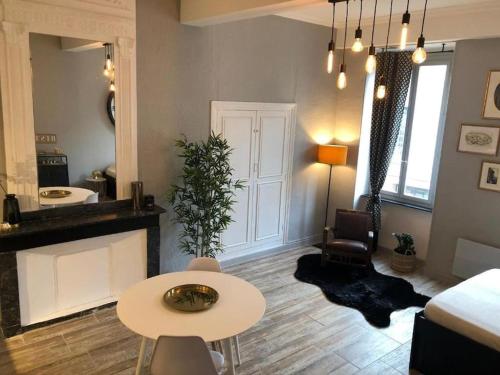 Studio au pied de la cité