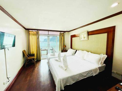 El Nido Beach Hotel in El Nido