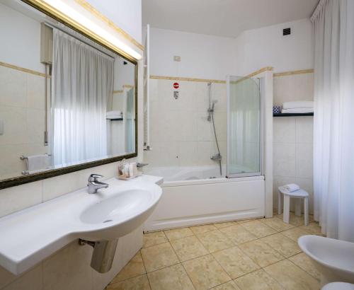 Best Western Hotel Major Room Type - Comfort King Room