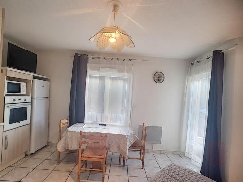 Studio Lamalou-les-Bains, 1 pièce, 2 personnes - FR-1-451-95